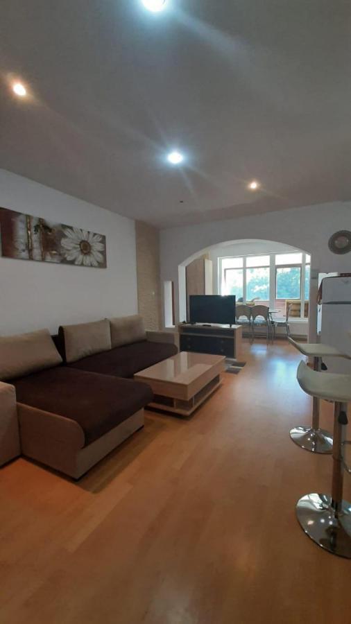 Monik Apartament Sinaia Esterno foto