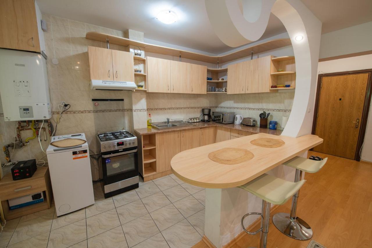 Monik Apartament Sinaia Esterno foto